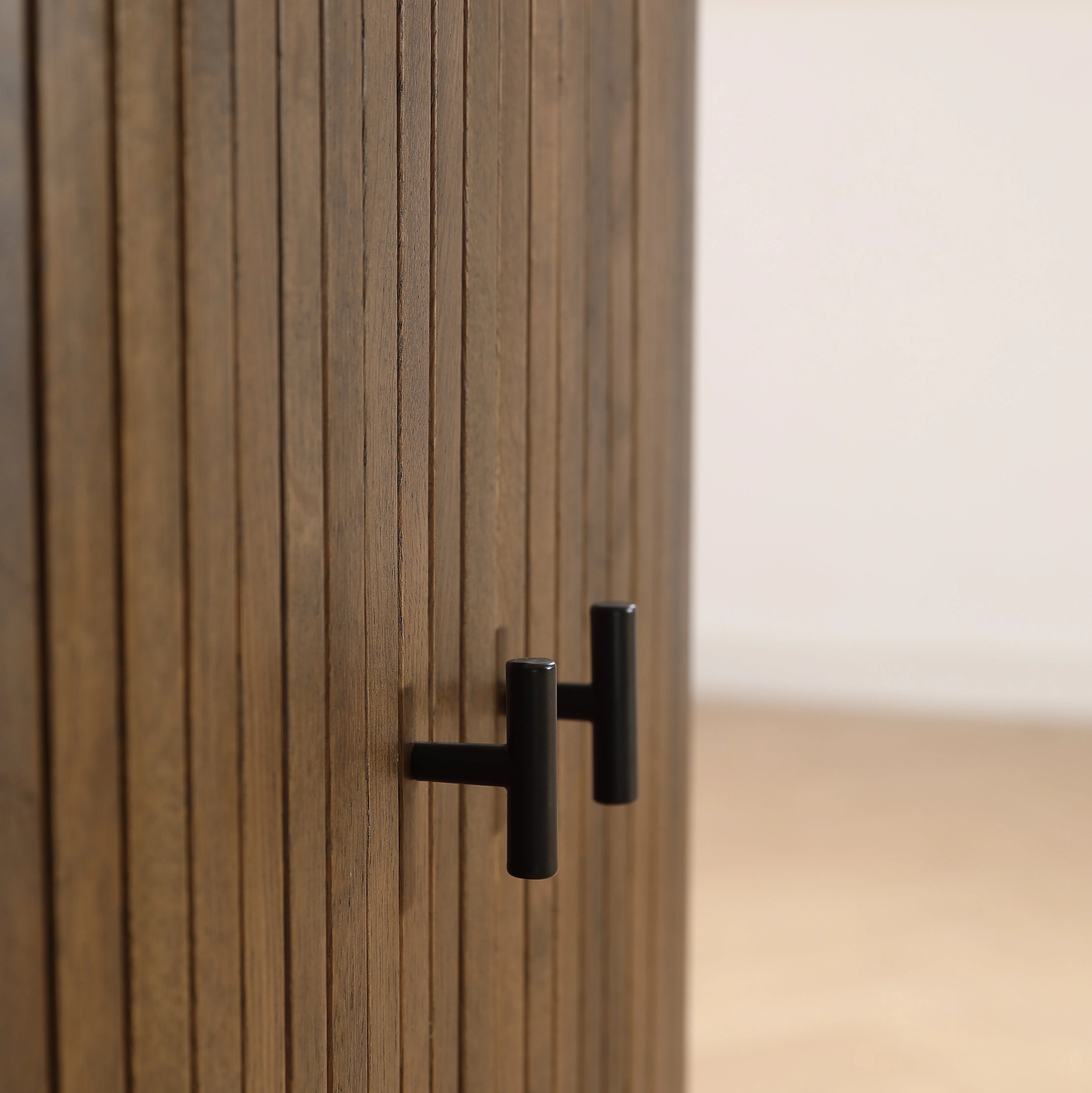 Florence - Mobile a persiana con doghe in rovere affumicato 70x40x85 cm - Image 5