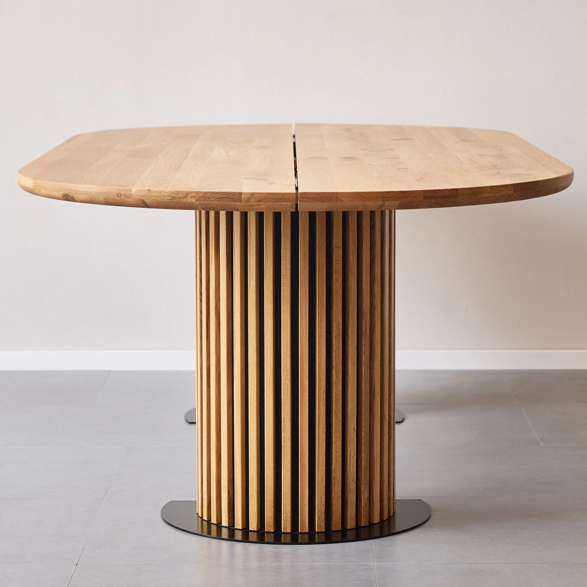 Matteo - Tavolo Plank con base a doghe in rovere massiccio oliato/naturale 240x120x77 cm - Image 3